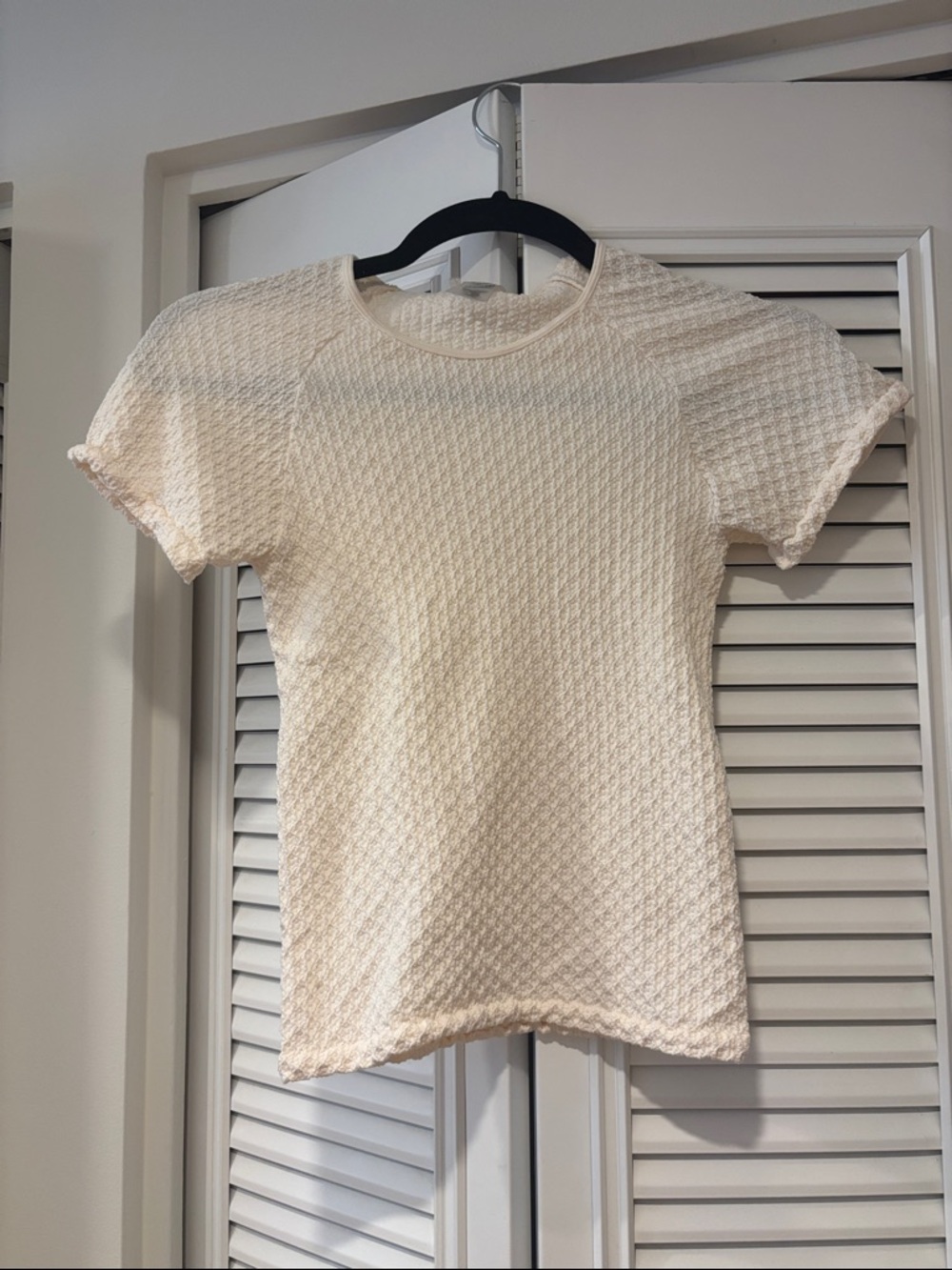 Aritzia Cream Textured Short Sleeve Knit Tee